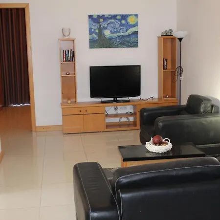 Let Me Host -danel Court Gzira