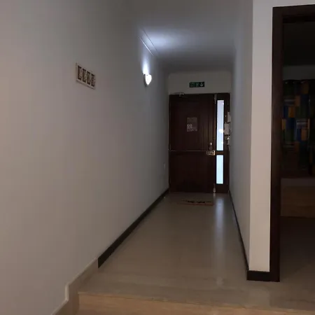 Let Me Host -danel Court Gzira