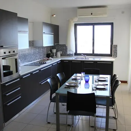 Apartment Let Me Host -danel Court *