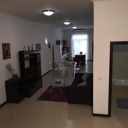 Апартаменты Let Me Host -danel Court Gzira