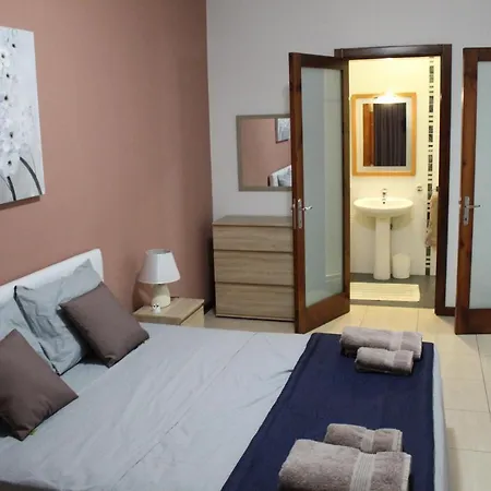 Let Me Host -danel Court Gzira