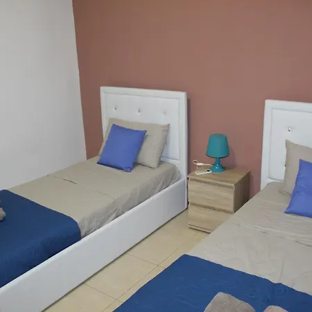 Let Me Host -danel Court * Gzira