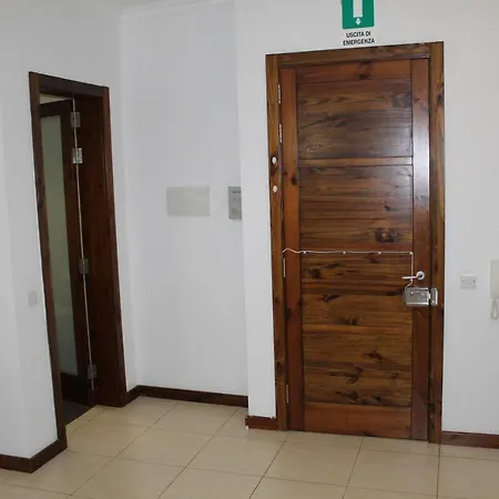 דירה Let Me Host -danel Court Gzira